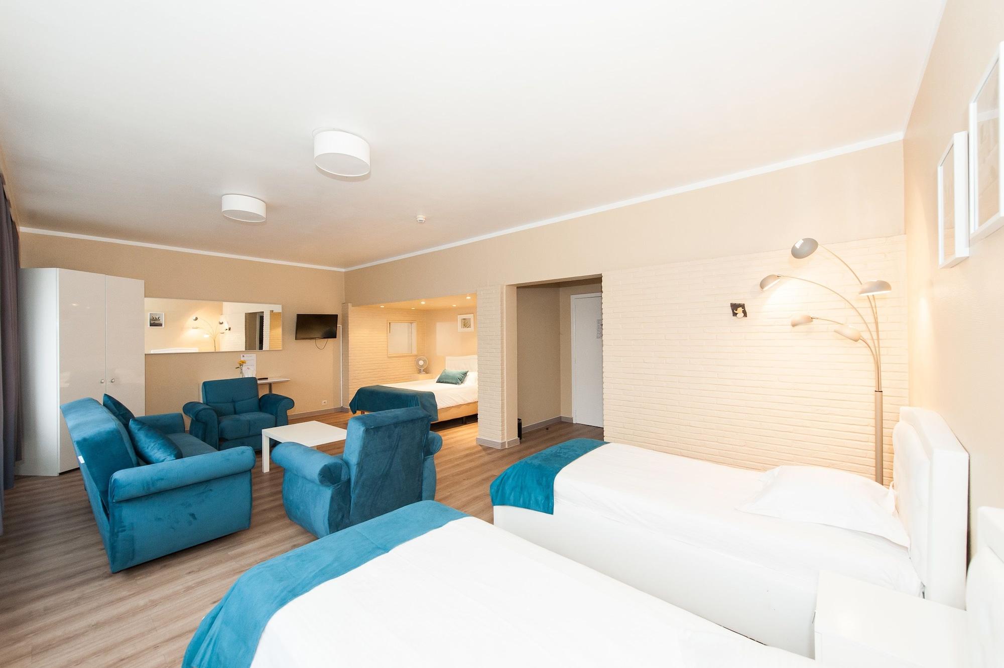 Hotel De France Saint-Gilles Экстерьер фото
