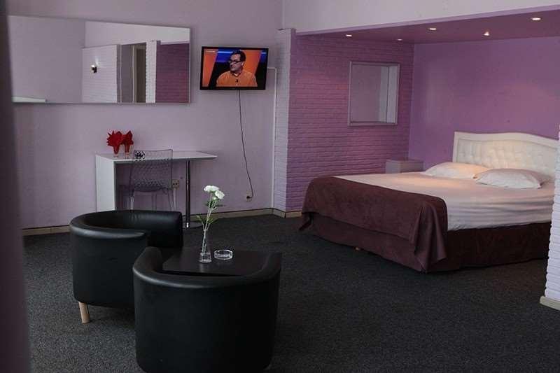 Hotel De France Saint-Gilles Номер фото